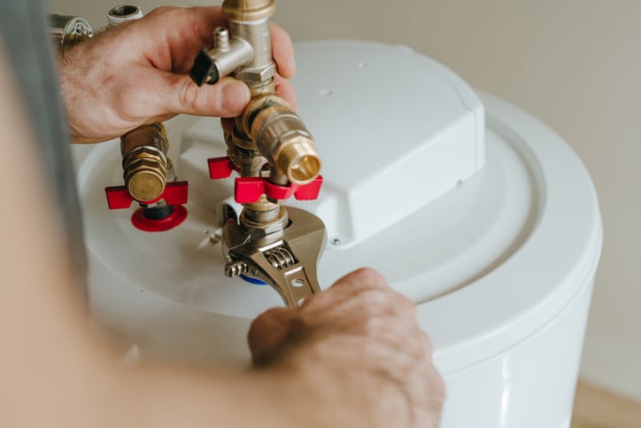 You are currently viewing Should You Repair or Replace Your Water Heater?